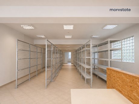 Duży lokal na Prądniku Białym I miejsce na reklamę