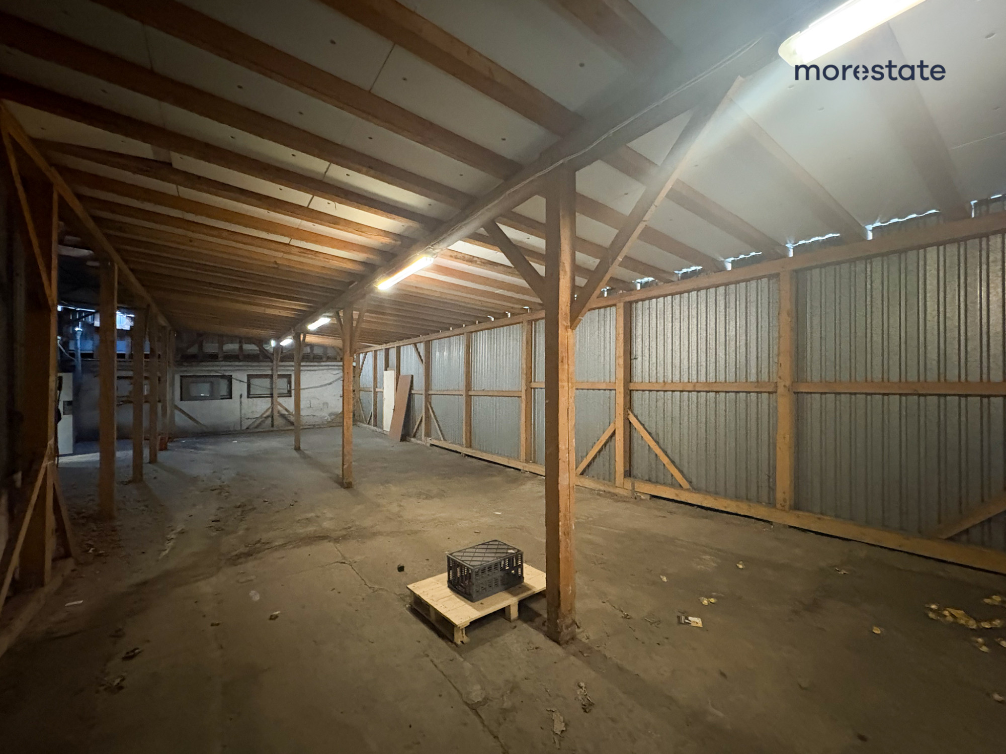 Magazyn 160m2 na Wielickiej — zdjęcie główne
