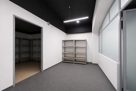 Lokal usługowy na Zabłociu/ 150m2 — zdjęcie 2