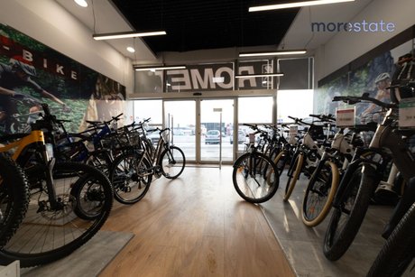 Lokal użytkowy na Borku Fałeckim/144m² — zdjęcie 2