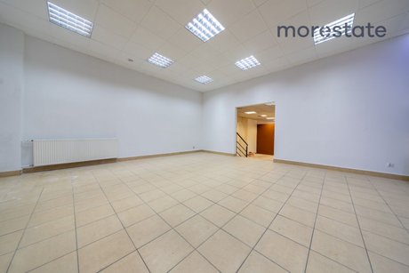 Lokal użytkowy Wielicka 205m + ewentualnie magazyn — zdjęcie 2
