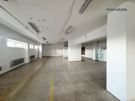 hala/magazyn 240m2 na Bieńczycach z windą tow. — zdjęcie 2